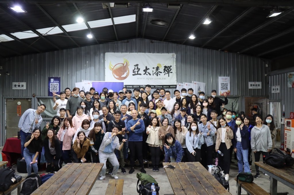 AccuNIX 如何讓 LINE 行銷真正自動化：從 CRM&nbsp;到客服全整合
